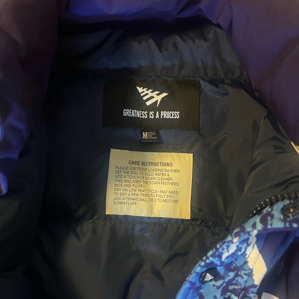 PAPER PLANE MENS ELEVATION PUFFER JACKET 'SAPPHIRE SKIES' - Picture 2 of 3